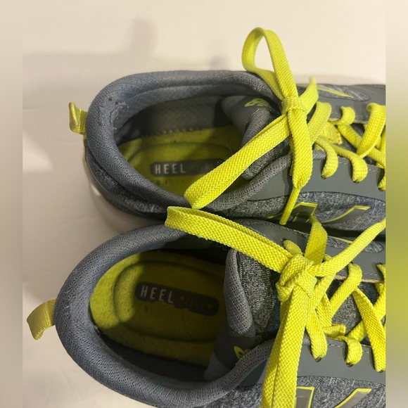 New Balance Women’s 711 Heathered Gray Running Shoes size 8. - Picture 4 of 6